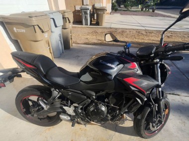 Custom 2020-2023 Kawasaki Ninja Z650 Motorcycle Fairings - Black Red