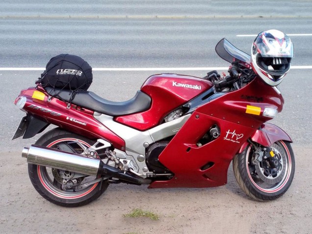 1993-2003 Kawasaki ZZR1100 Motorcycle Fairings - Red