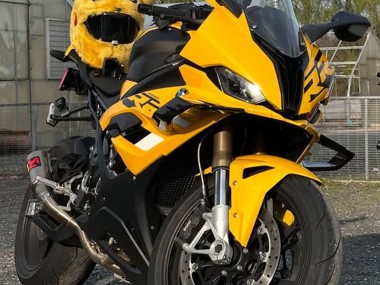 Custom 2023-2024 BMW S1000RR Motorcycle Fairings - Glossy Yellow
