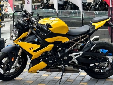 Custom 2021-2025 BMW S1000R Motorcycle Fairings - Yellow