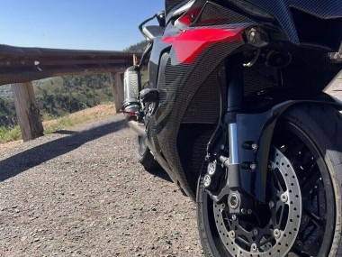 Custom 2020-2025 Yamaha YZF 1000 R1 Motorcycle Fairings - Black Carbon Fiber Red