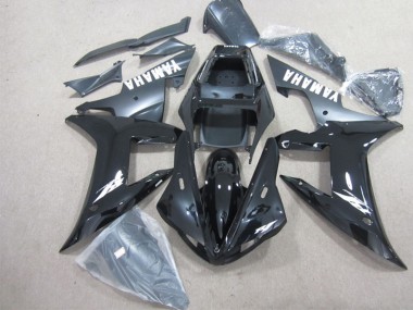 Custom 2002-2003 Glossy Black Matte Black White Yamaha YZF R1 Motorcycle Fairings