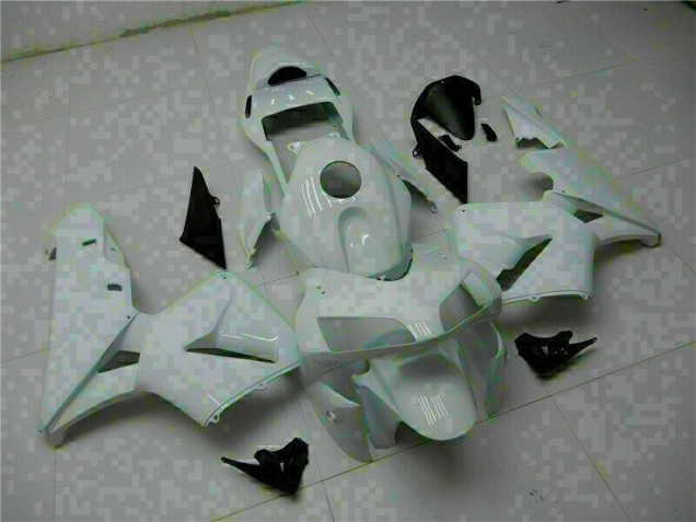 Custom 2003-2004 White Honda CBR600RR Motorcyle Fairings & Bodywork Custom 2003-2004 White Honda CBR600RR Motorcyle Fairings & Bodywork