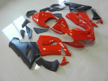 Custom 2005-2006 Red and Matte Black Kawasaki ZX6R Bike Fairings