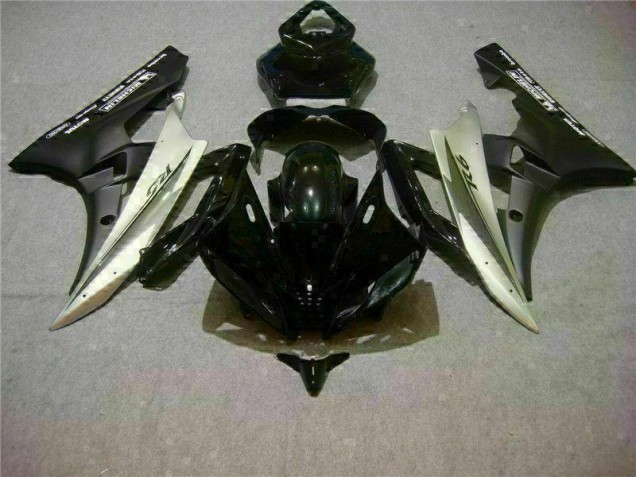 Custom 2006-2007 Silver Black Yamaha YZF R6 Motor Fairings Custom 2006-2007 Silver Black Yamaha YZF R6 Motor Fairings
